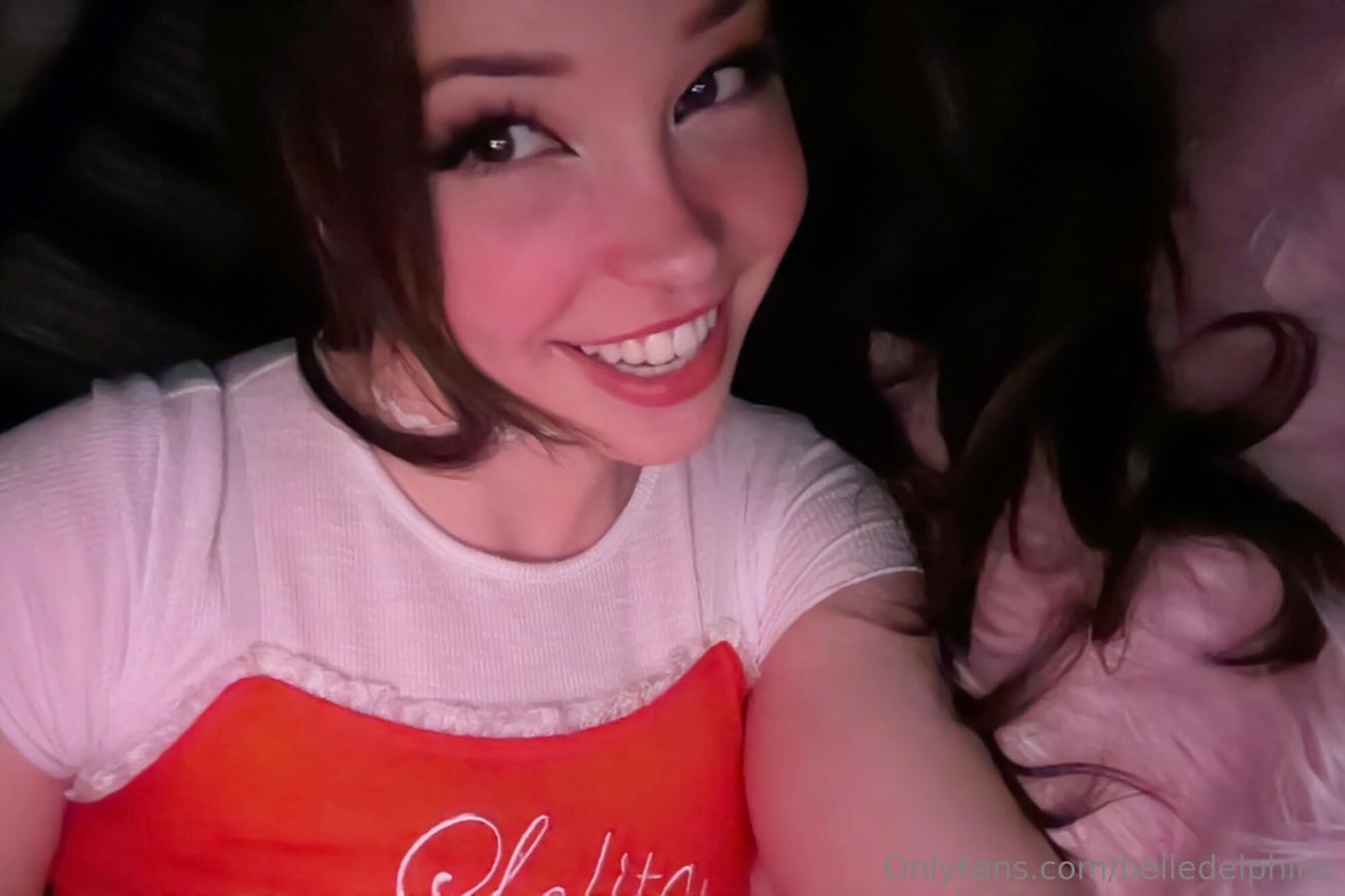 Belle Delphine Nude Leaked photo: 3194