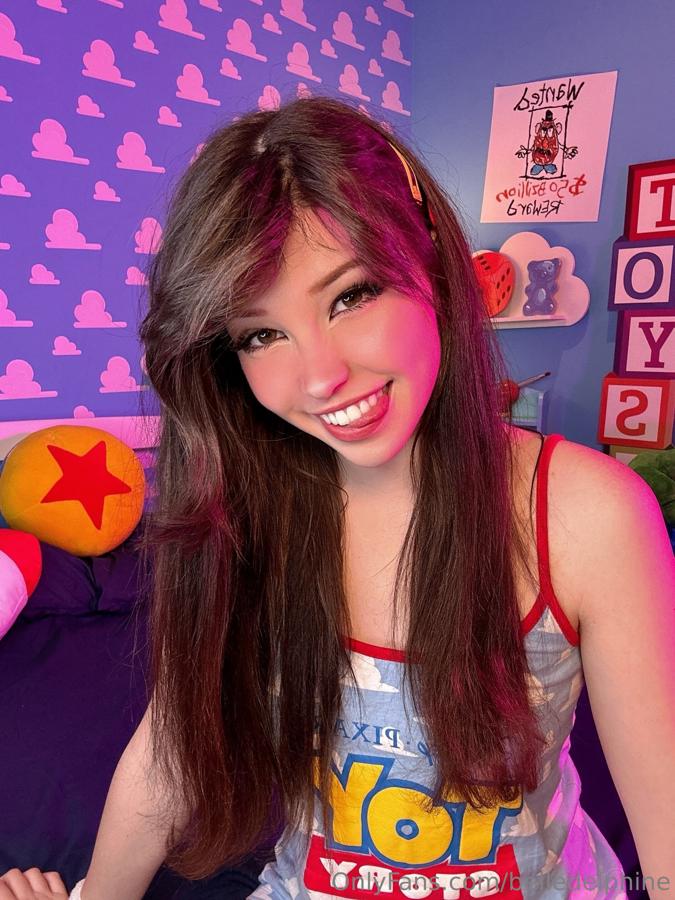 Belle Delphine Nude Leaked photo: 3335