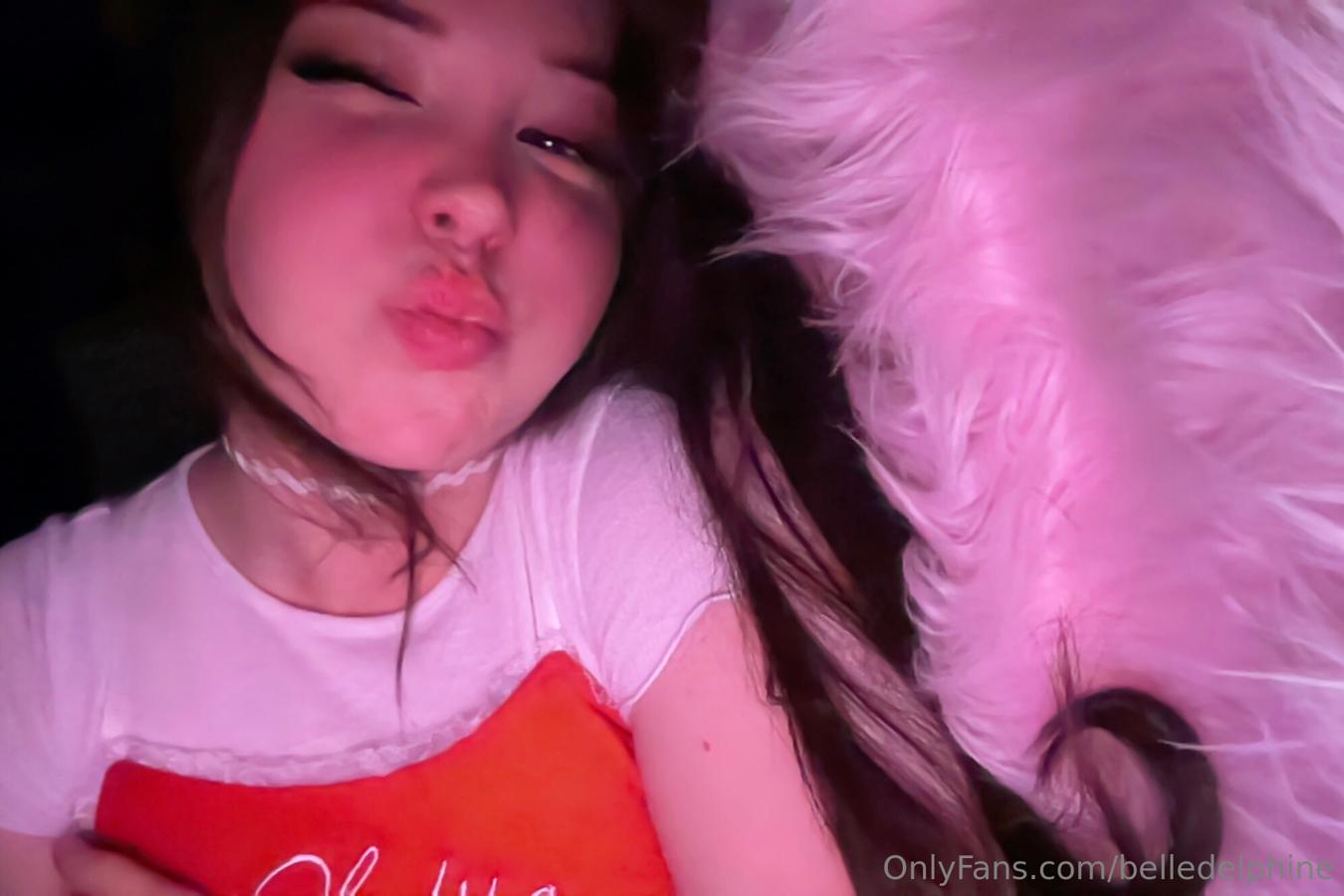 Belle Delphine Nude Leaked photo: 3192